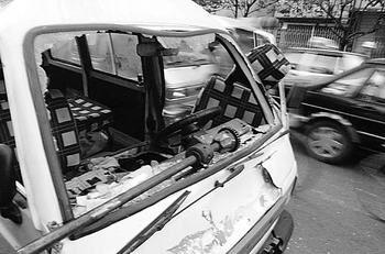 白面包车里的人,一段不凡的人生旅程