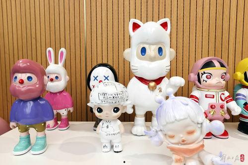 知名玩偶,揭秘知名玩偶的诞生与魅力